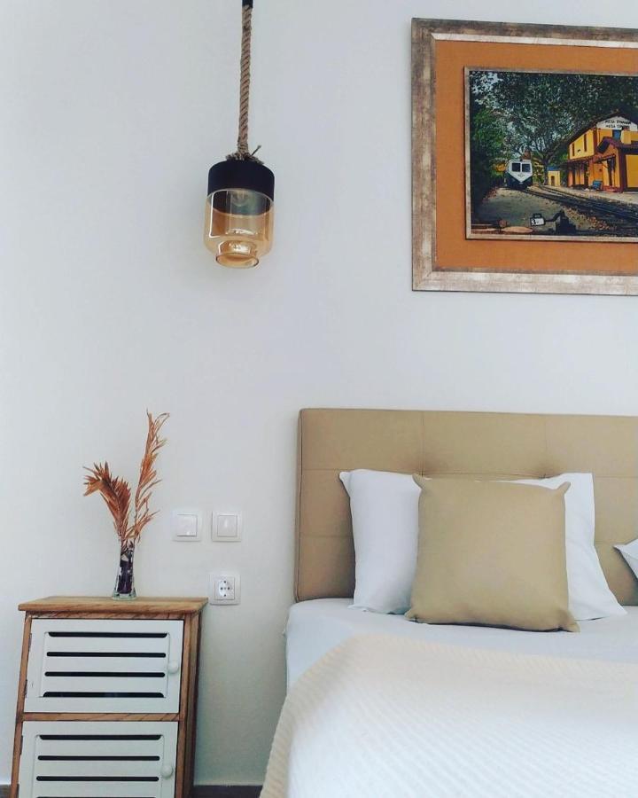 كالافريتا Guesthouse Mouses المظهر الخارجي الصورة