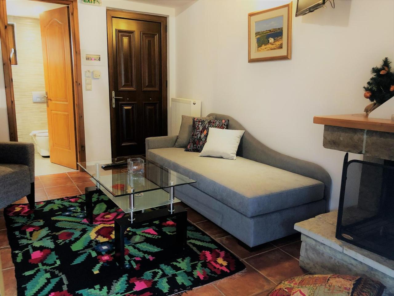 كالافريتا Guesthouse Mouses المظهر الخارجي الصورة